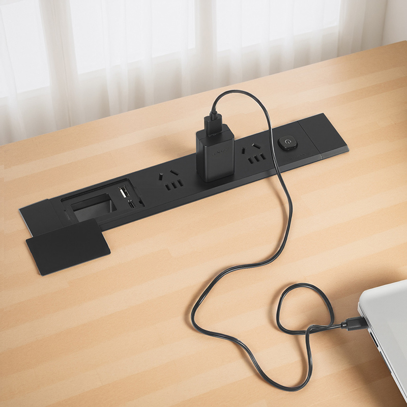 Fully plastic desktop socket six-position five-hole + USB