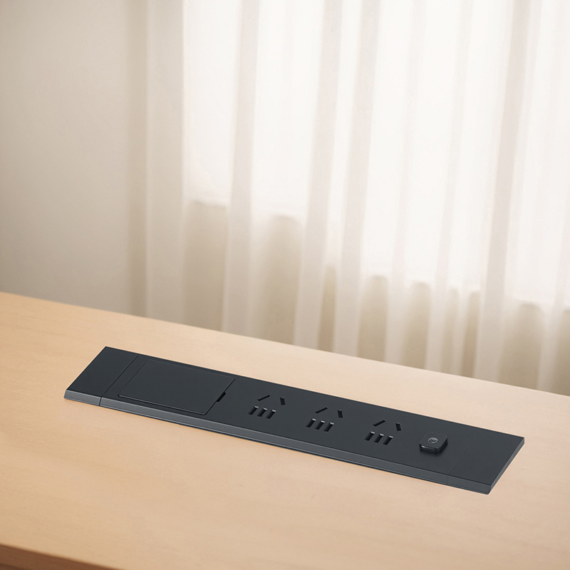 Fully plastic desktop socket six-position five-hole + USB